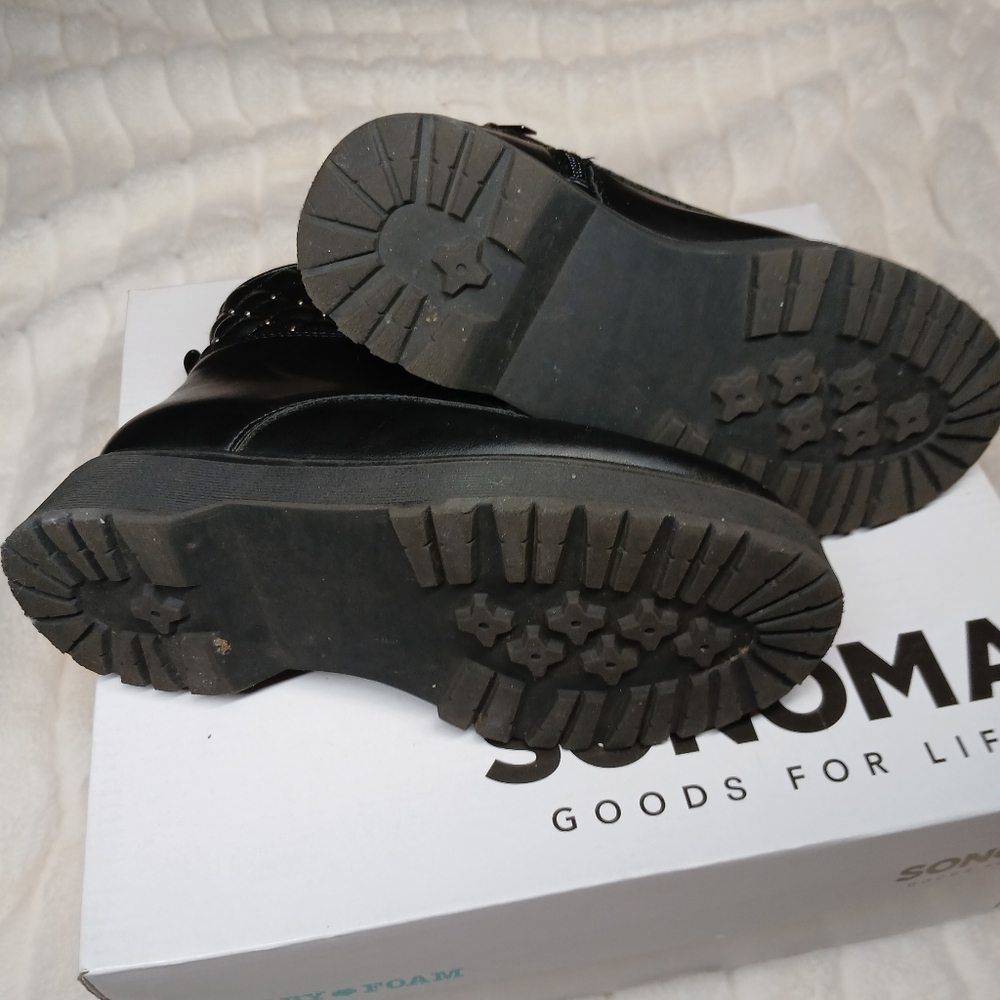 Sonoma Girls Black Combat Boots w/ Quilted Stud Detail | Size 1 - Picture 12 of 14